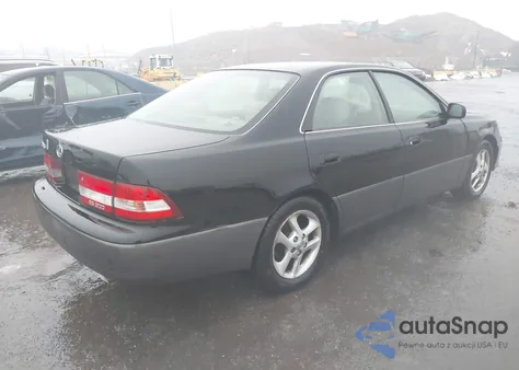2001 Lexus Es 300 из США, поврежденный, VIN JT8BF28G615105357